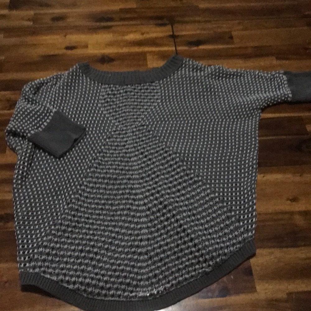 a.n.a Grey/White Mid-length sweater